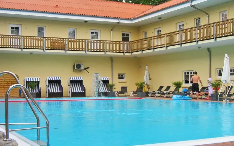Camping- en Ferienpark Markgrafenheide - vakantieplek met binnenzwembad in Mecklenburg-Voor-Pommeren, Duitsland