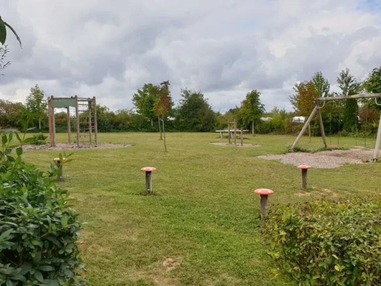 Spelen en activiteiten voor kinderen op Camping Paradies Franken