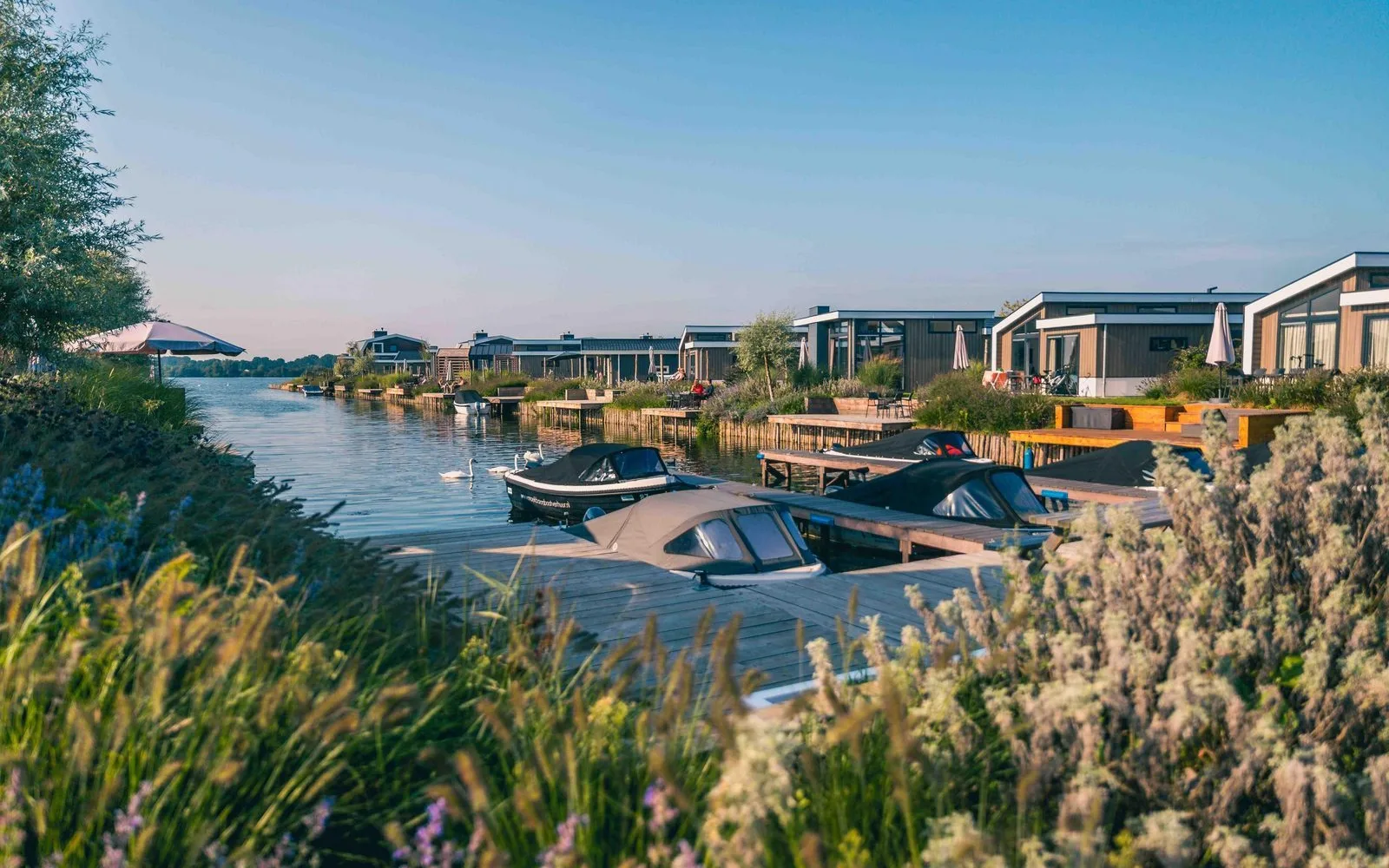 Kindvriendelijk vakantiepark EuroParcs De Kraaijenbergse Plassen in Linden Kindvriendelijk vakantiepark EuroParcs De Kraaijenbergse Plassen in Linden