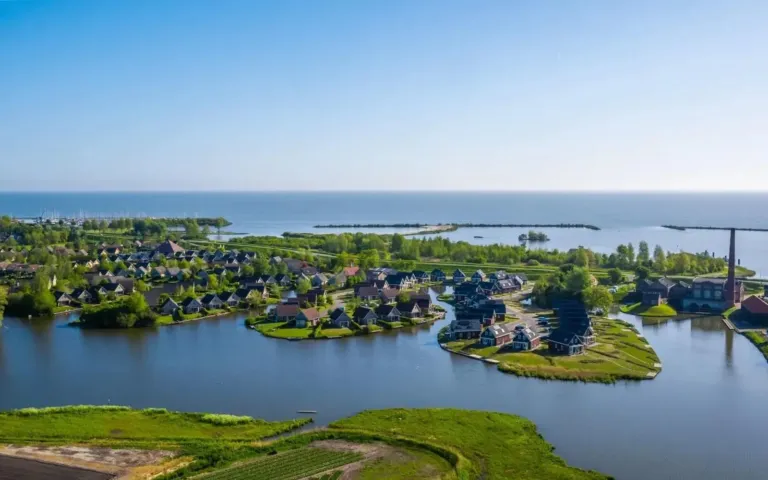 Kindvriendelijk vakantiepark voor het hele gezin in Noord-Holland - EuroParcs IJsselmeer, Nederland