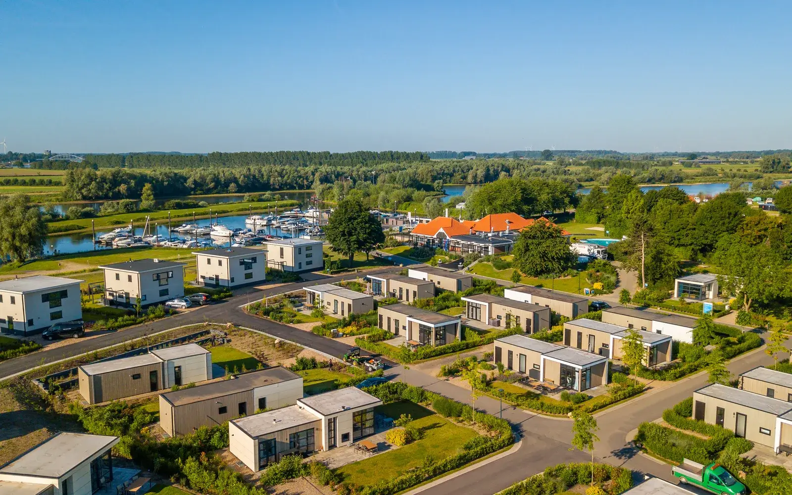Kindvriendelijk vakantiepark aan de IJssel: EuroParcs Marina Strandbad in Olburgen