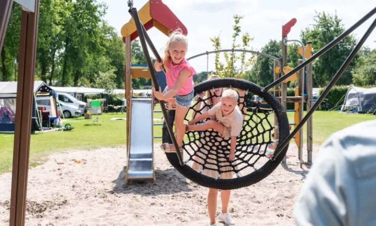 Kindvriendelijk familiepark Vakantiepark de Zandstuve in Overijssel