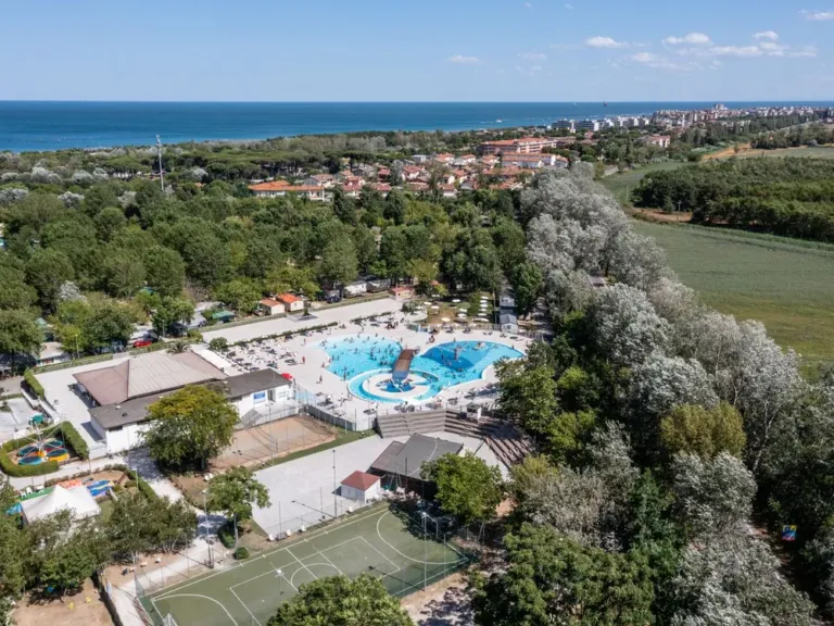 Zwemmen en water op Camping Adriano Family Collection in Punta Marina Terme