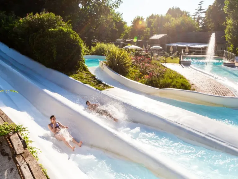 Zwemmen en water op Camping HU Altomincio Village in Valeggio sul Mincio