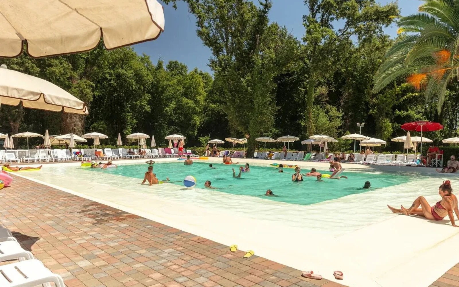 Kindvriendelijke camping HU I Pini Village in Rome Kindvriendelijke camping HU I Pini Village in Rome