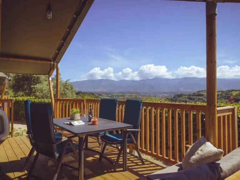 Accommodatie op Camping HU Norcenni Girasole Village in Figline Valdarno