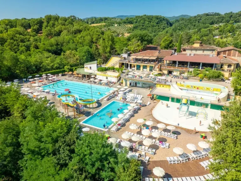Zwemmen en water op Camping HU Norcenni Girasole Village in Figline Valdarno