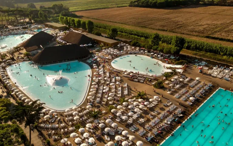 Camping HU Park Albatros Village - camping met animatie in Toscane, Italië