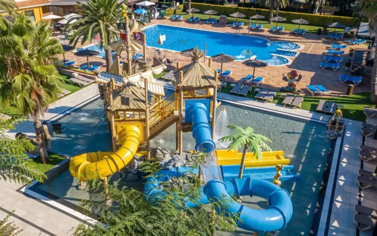 Camping La Masia - camping met animatie in Costa Brava, Spanje