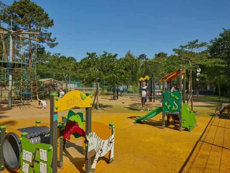 Kinderspeeltuin bij camping La Pinède
