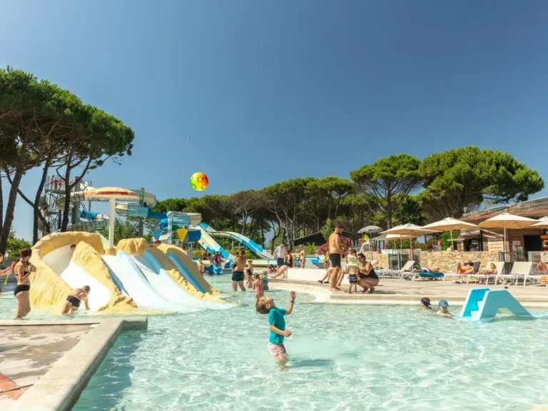 Kinderbad op camping Le Castellas
