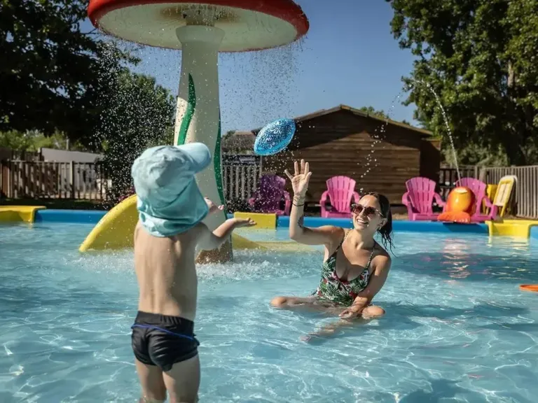 Kinderzwembad bij camping Méditerranée Plage