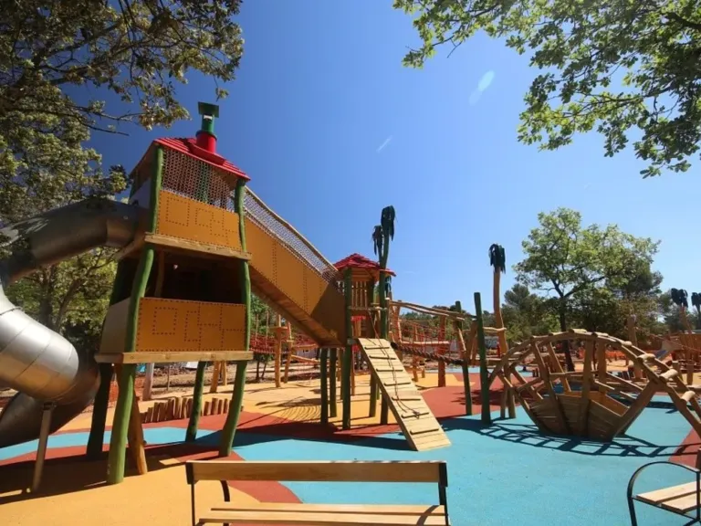 Kinderspeeltuin op camping Du Verdon