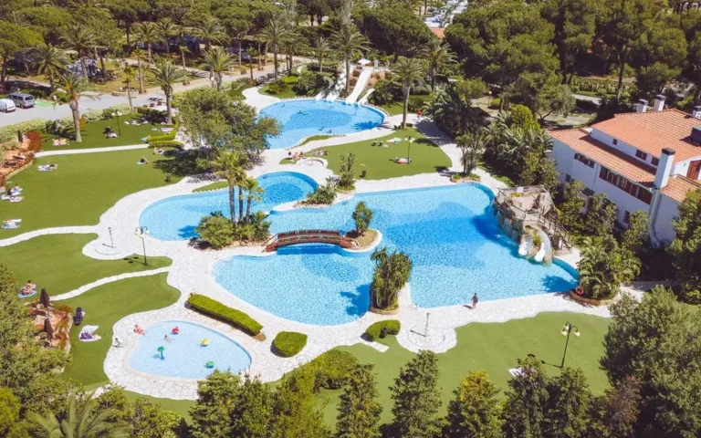 Playa Montroig Camping Resort in Costa Dorada: camping met animatie, Spanje