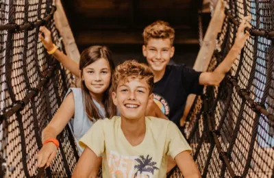 Kindvriendelijke camping met binnenspeeltuin